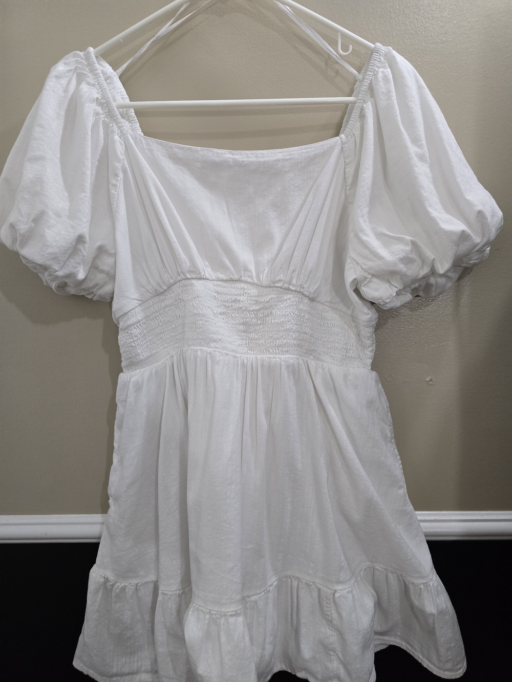 bp White Puff-Sleeve Mini‎ Dress Babydoll Dress Size Large W Pockets